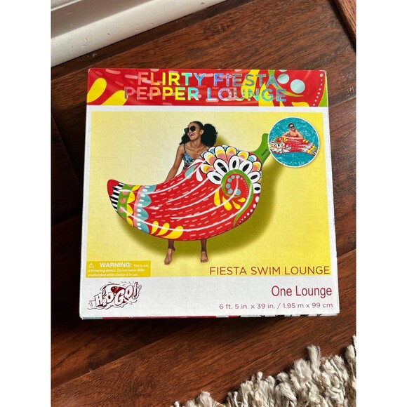 Flirty Fiesta Pepper Lounge Pool Float (6' 5” x 39”) NEW - Picture 1 of 4